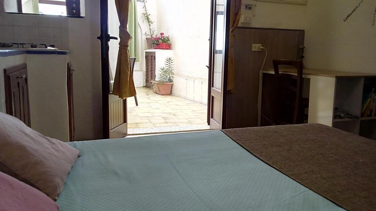 סטרומבולי B&B Casa Frank מראה חיצוני תמונה