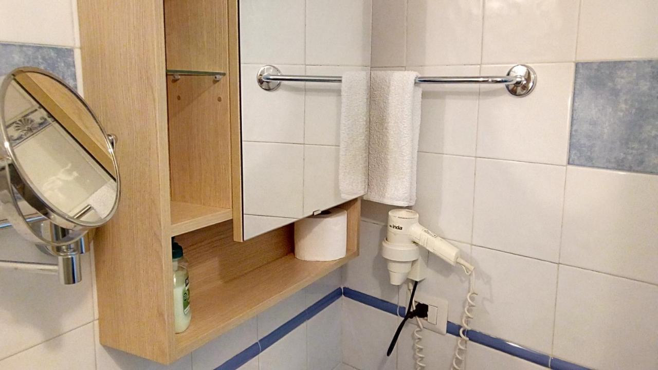 סטרומבולי B&B Casa Frank מראה חיצוני תמונה