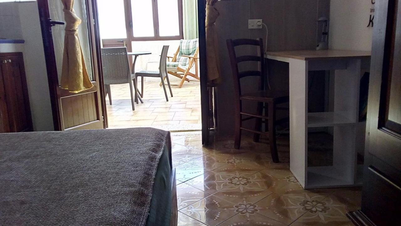 סטרומבולי B&B Casa Frank מראה חיצוני תמונה