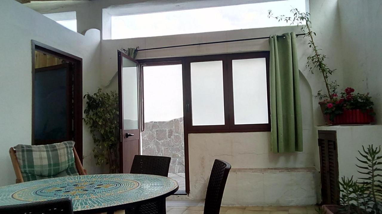 סטרומבולי B&B Casa Frank מראה חיצוני תמונה