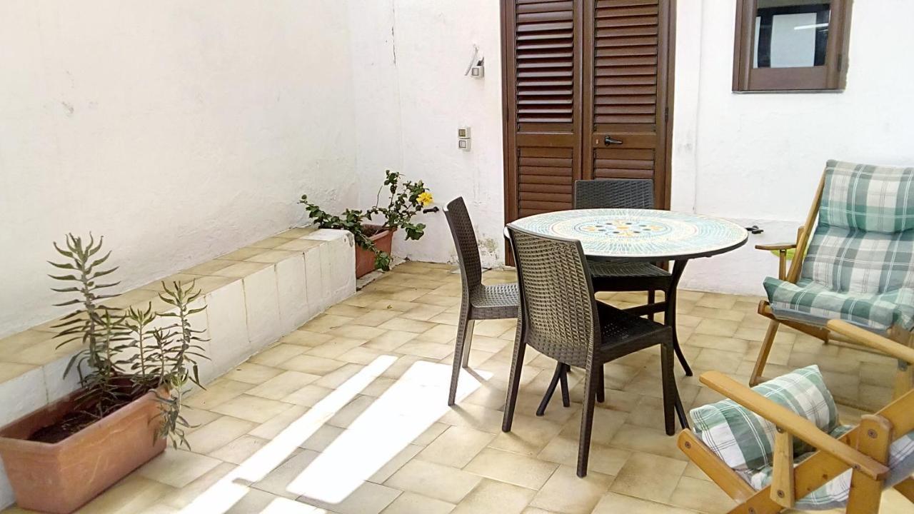סטרומבולי B&B Casa Frank מראה חיצוני תמונה